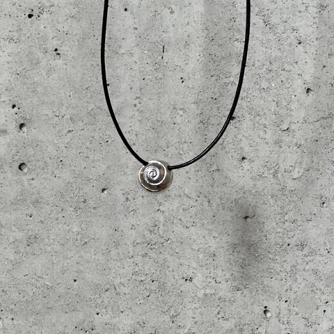 georgia shell necklace